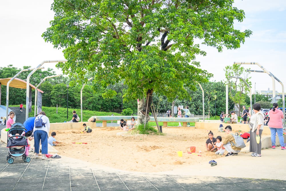 苗栗公園景點懶人包|10個親子免費景點推薦 5 苗栗竹南獅山親子公園
