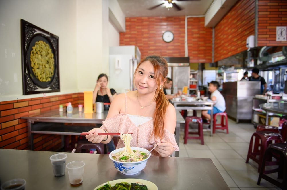 【2026新竹美食懶人包】TOP4間必吃美食:可可與不可景觀餐廳、關西美食、曾家大滷麵 4 新竹曾家大滷麵