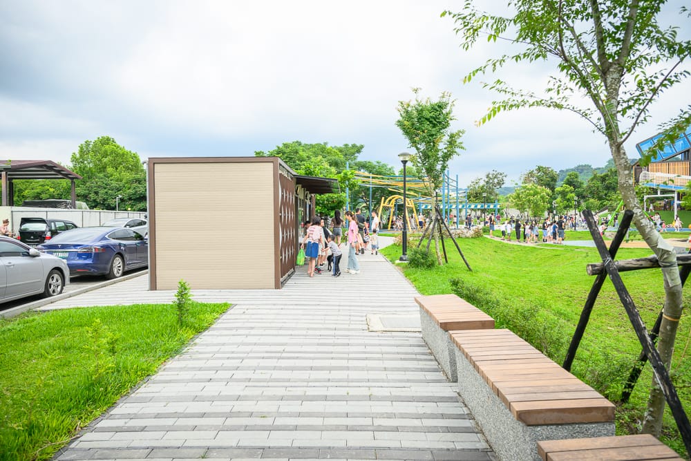草屯兒童樂園 - 草屯兒童樂園在哪？位置、規模與遊玩動線
