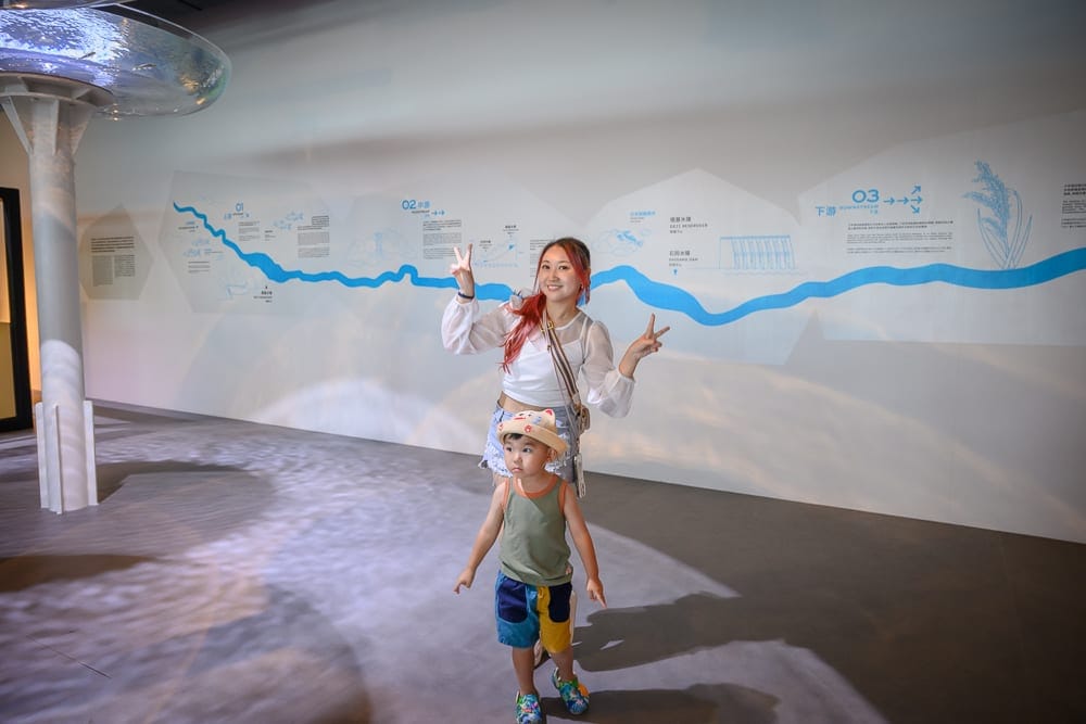 台中海洋館 Taichung Aquarium 完整攻略|大洋池水母與互動觸摸展區玩法解析 4 台中海洋館 路線規劃、互動展覽與親子必拍角度