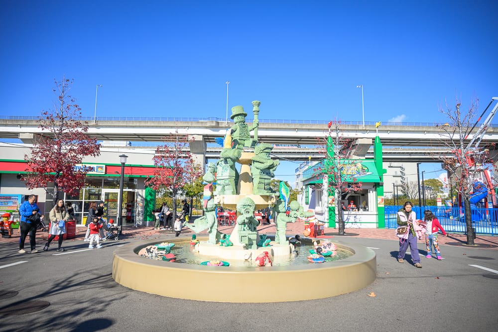 名古屋樂高樂園的樂高士兵造型噴泉廣場