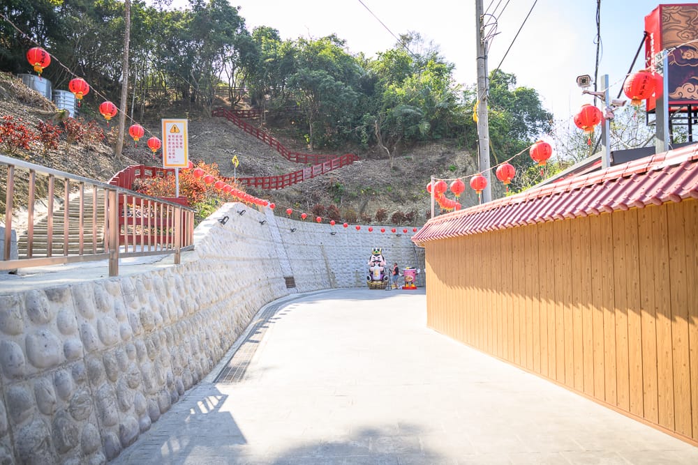 中寮石龍宮 - 中寮石龍宮在哪？位置、規模與遊玩動線