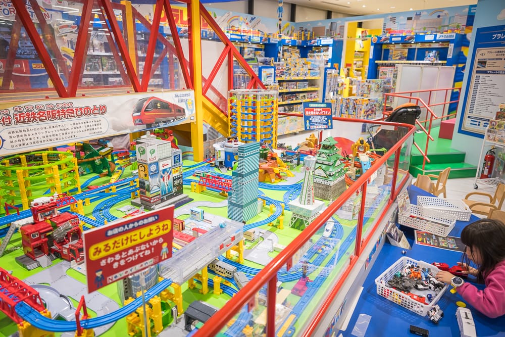 愛電王 7F TOMICA・Plarail 大型展示與免費試玩結構