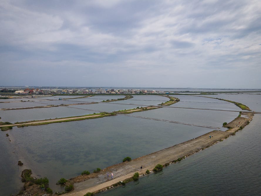 台南善鹽地景園區|我們去過才知道,鹽田濕地木棧道旁藏著海洋圖騰拱門,比想像中還好逛 6 善鹽地景園區 - 善鹽地景園區附近景點與一日遊組合