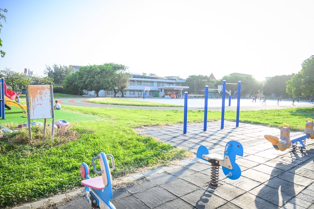 雲林麥寮國小積木公園