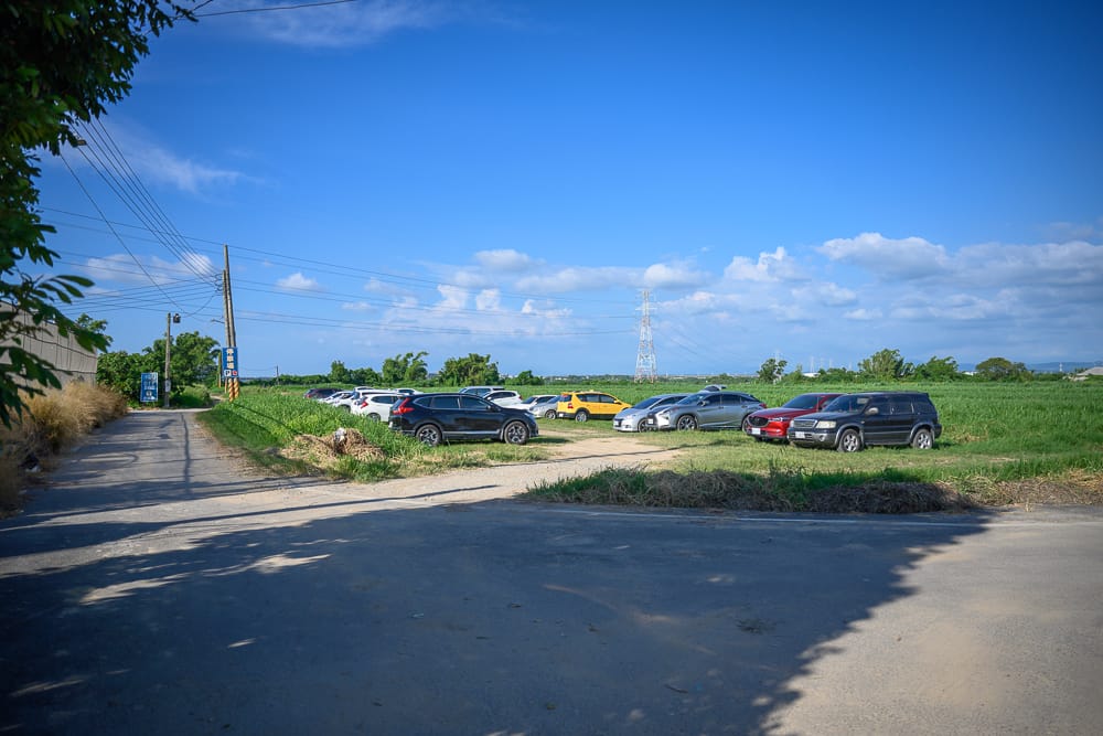 高雄禾光牧場|我們去過才知道,親手擠羊奶餵山羊,沙坑咖啡廳全包了 2 禾光牧場場景
