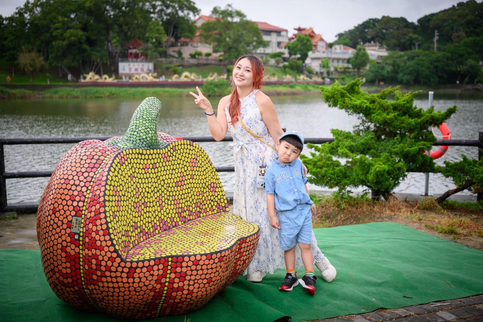 苗栗造橋【龍昇金瓜隧道】環湖200公尺南瓜秘境.巨大南瓜氣球超好拍,金瓜市集美食一次朝聖~假日踏青必去! 苗栗造橋【龍昇金瓜隧道】環湖200公尺南瓜秘境.巨大南瓜氣球超好拍,金瓜市集美食一次朝聖~假日踏青必去!