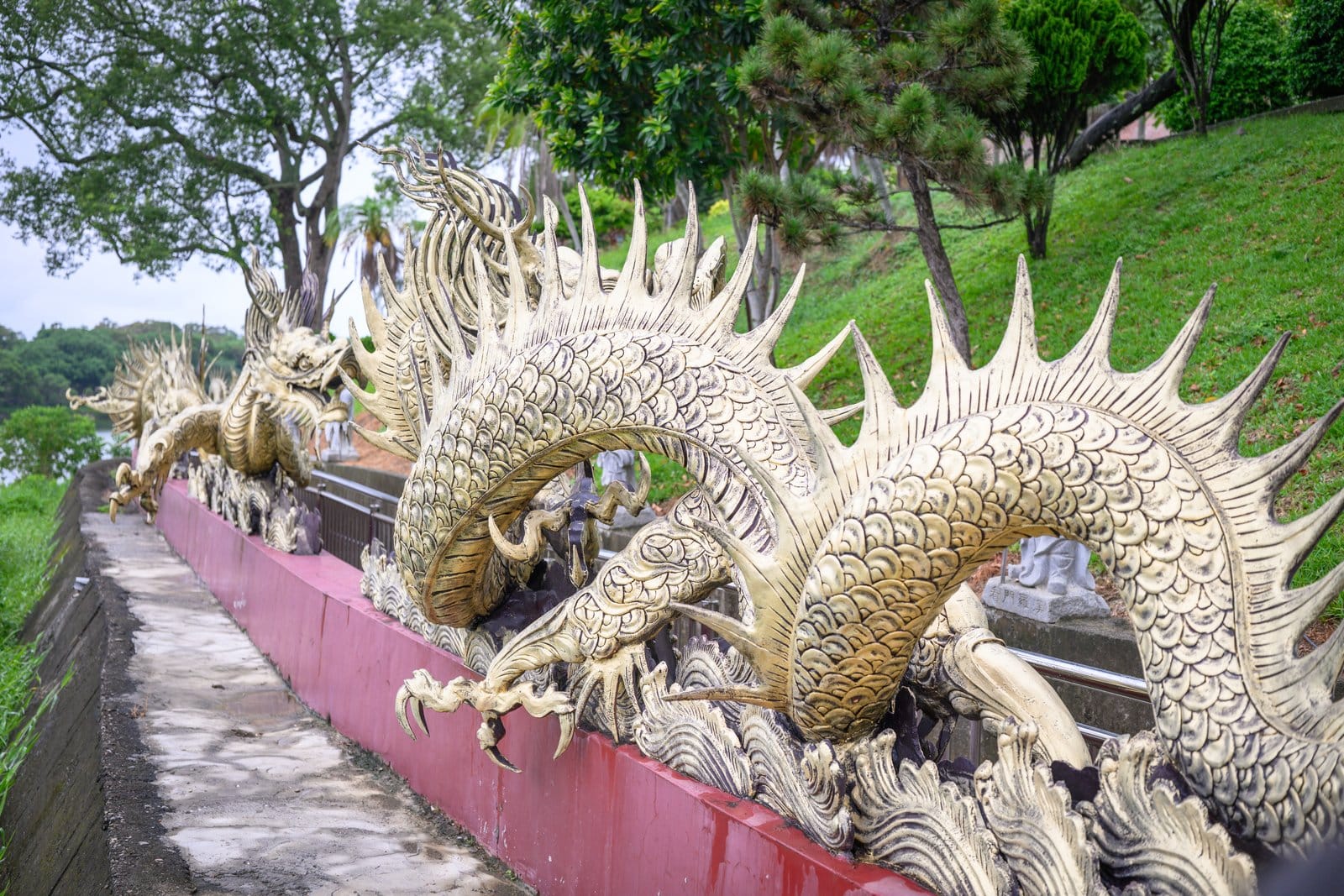苗栗造橋【龍昇金瓜隧道】環湖200公尺南瓜秘境.巨大南瓜氣球超好拍,金瓜市集美食一次朝聖~假日踏青必去! 苗栗造橋【龍昇金瓜隧道】環湖200公尺南瓜秘境.巨大南瓜氣球超好拍,金瓜市集美食一次朝聖~假日踏青必去!