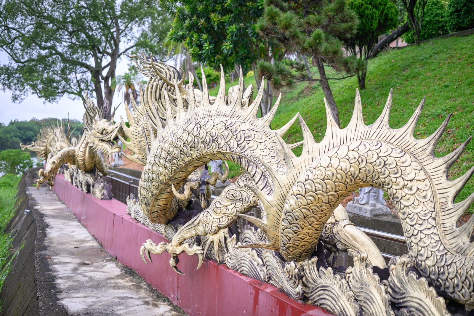 苗栗造橋【龍昇金瓜隧道】環湖200公尺南瓜秘境.巨大南瓜氣球超好拍,金瓜市集美食一次朝聖~假日踏青必去! 苗栗造橋【龍昇金瓜隧道】環湖200公尺南瓜秘境.巨大南瓜氣球超好拍,金瓜市集美食一次朝聖~假日踏青必去!