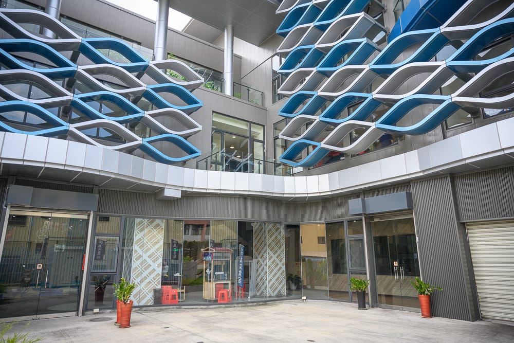 台中丸文食品觀光工廠|室內海洋球池+餐車看板,玩一輪才知道好玩 2 丸文食品觀光工廠場景