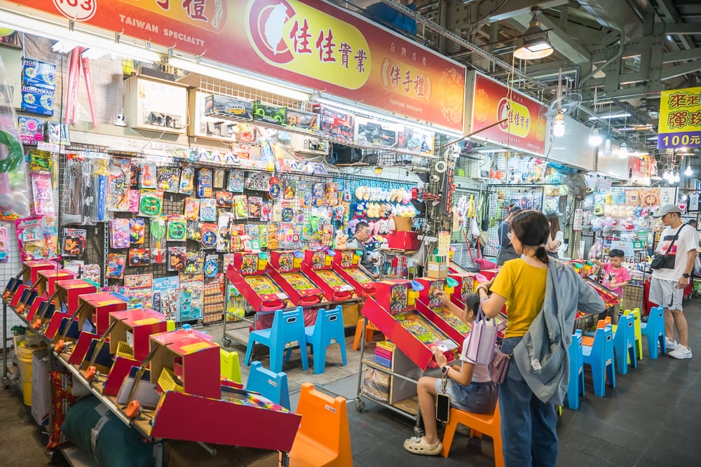 台北士林市場美食|附近居民天天來,紅燈籠掛滿整條街,排隊才知道好吃 5 台北士林市場美食 - 士林市場美食的餐飲與配套設施