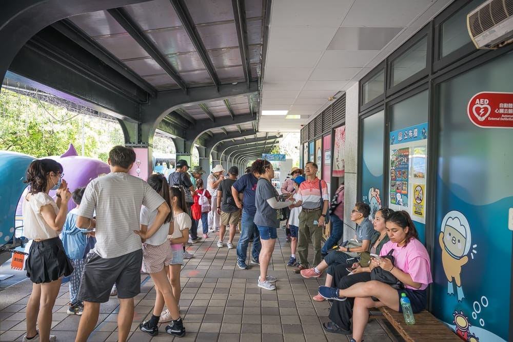 新北室內景點懶人包|20+個雨天備案室內景點(朱銘美術館、黃金博物館九份金瓜石線、恐龍大復活關渡探險樂園) 12 新北馬納蒂漢堡 細節