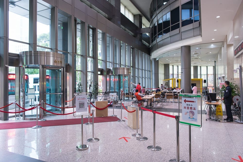 台北室內景點懶人包|10+個雨天備案室內景點(國家鐵道博物館、台灣博物館鐵道部園區、科學教育館) 6 台北中油探索館