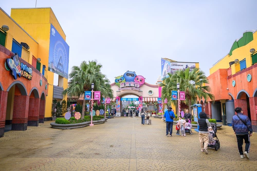 台中美樂地親子農場｜我們去過才知道，近距離餵羊駝、水豚萌到融化，還有粉紅糖果盒裝置超好拍