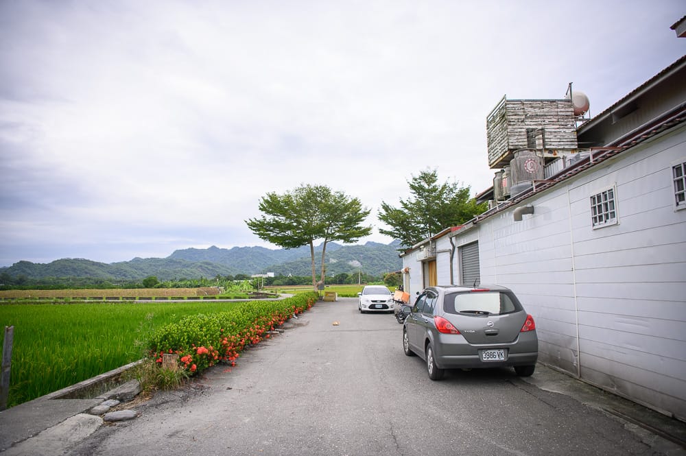 花蓮吉蒸牧場|我們去過才知道,餵小馬、逛可愛動物區,牛斑點造景拍起來有夠好看 2 花蓮吉蒸牧場場景