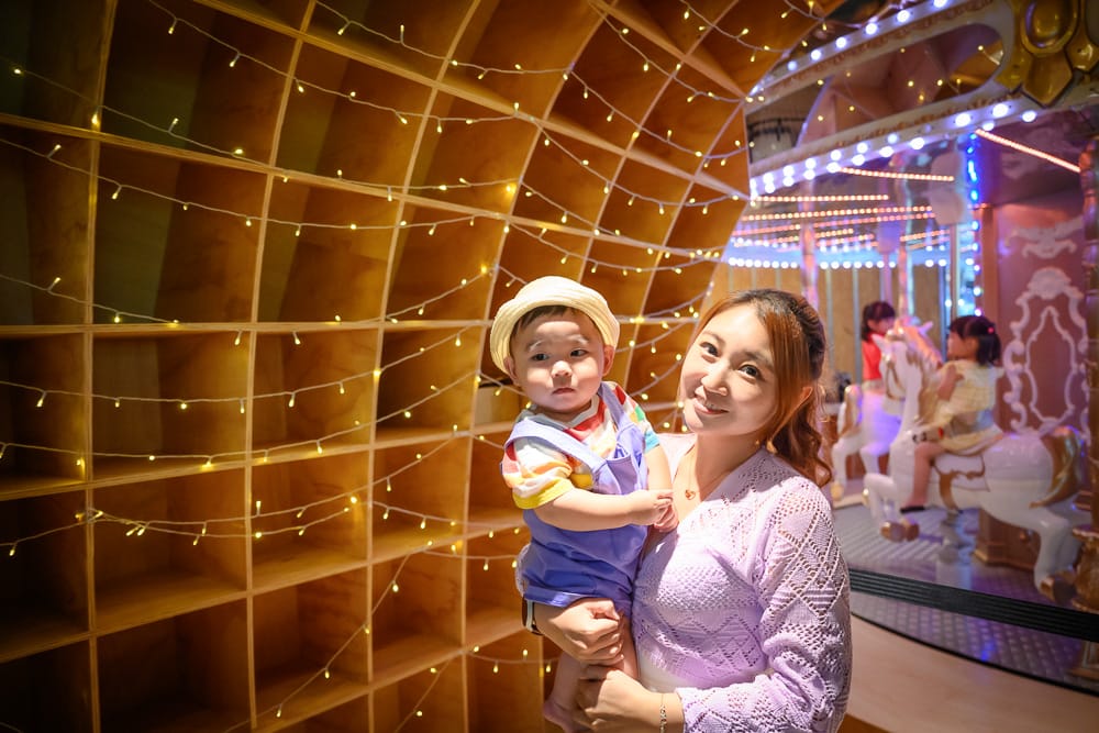 台北媽咪講親子餐廳|我們去過才知道,旋轉木馬就在餐桌旁,帶嬰兒來才知道有多貼心 4 媽咪講親子餐廳 - 媽咪講親子餐廳必看亮點與主要體驗