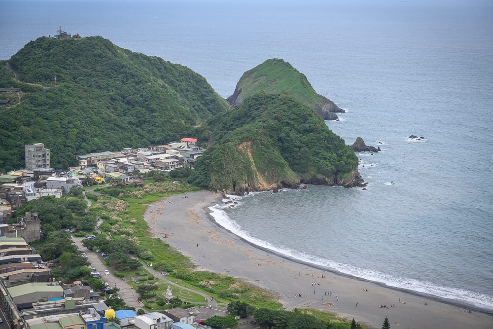 【宜蘭海邊景點懶人包】精選必訪景點:漢本海洋驛站、宜騎緣沙灘馬場、海邊民宿 4 宜蘭南方澳觀景台