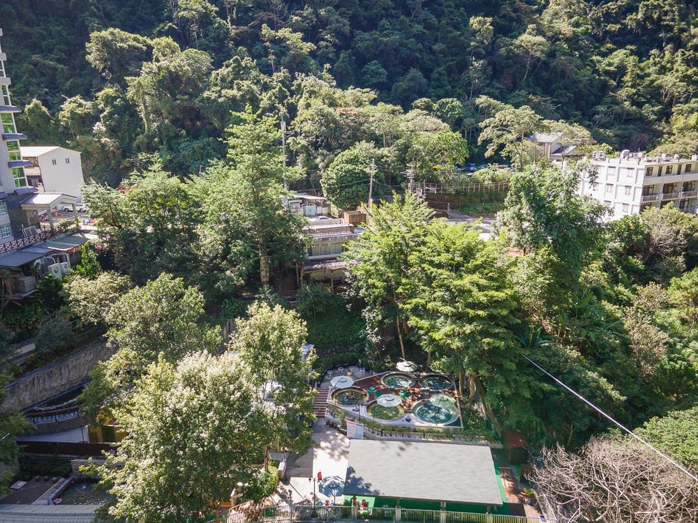 台中統一渡假村 谷關溫泉養生會館完整攻略|親子設施與溫泉泡湯全解析 3 台中谷關統一渡假村 和室與標準房差異、親子防護細節