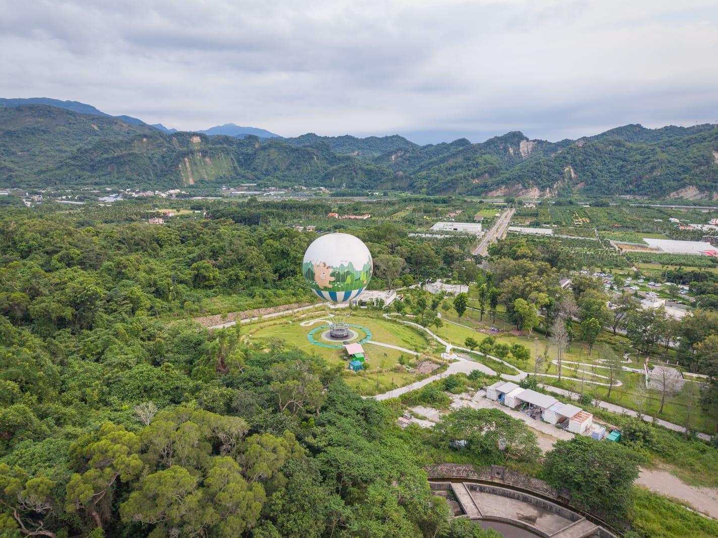 南投九九峰氦氣球樂園|我們去過才知道,山谷裡繫留氦氣球加藝術裝置 6 南投九九峰氦氣球樂園 - 九九峰氦氣球樂園附近景點與一日遊組合