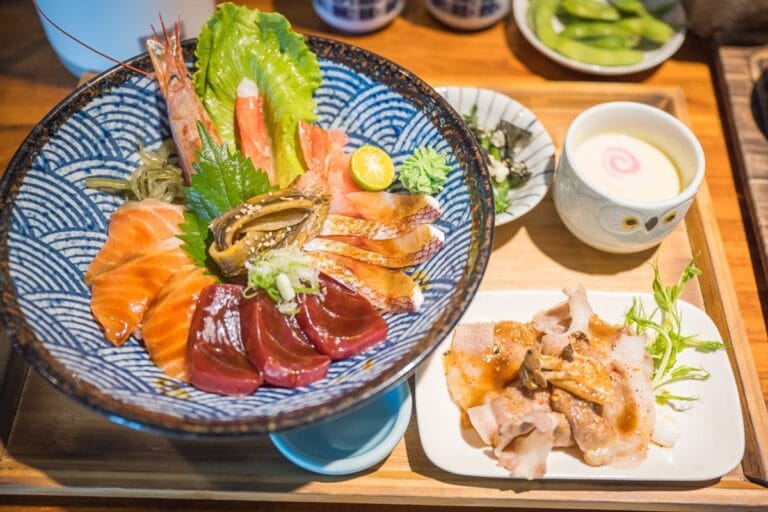 宜蘭和田食堂｜我們去過才知道，石板壽司拼盤配日式庭園，宜蘭人都說這間才是真的