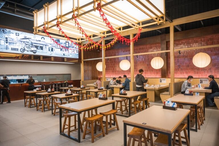 南投橫濱拉麵｜我們去過才知道，日式木質空間帶包廂，帶小孩來才對