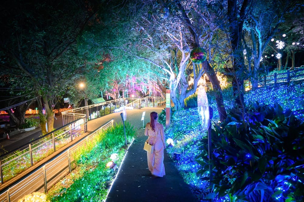 桃園大古山步道夏日繽紛派對完整攻略|夜間燈海步道玩法解析 4 桃園大古山步道夏日繽紛派對 夜間入場時機與打卡位置