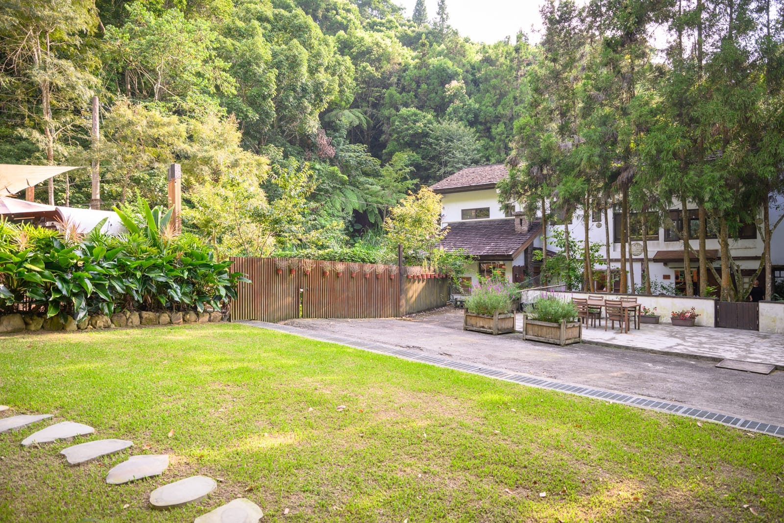 台中薰衣草森林住宿及園區 連假、旋轉木馬與山頂鞦韆