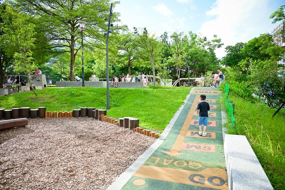 桃園中壢光明公園 夜間噴泉與環境實用資訊