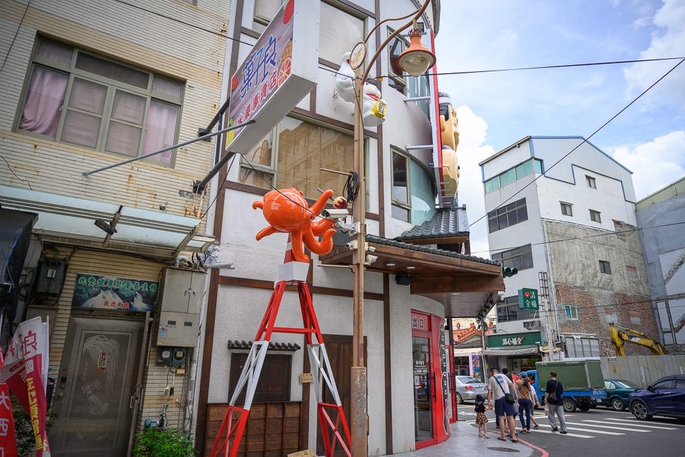 【彰化鹿港景點一日遊】必訪景點美食:福澤諭吉、蛙港神社、鹿鹿鬆餅屋 7 彰化福澤諭吉現場畫面