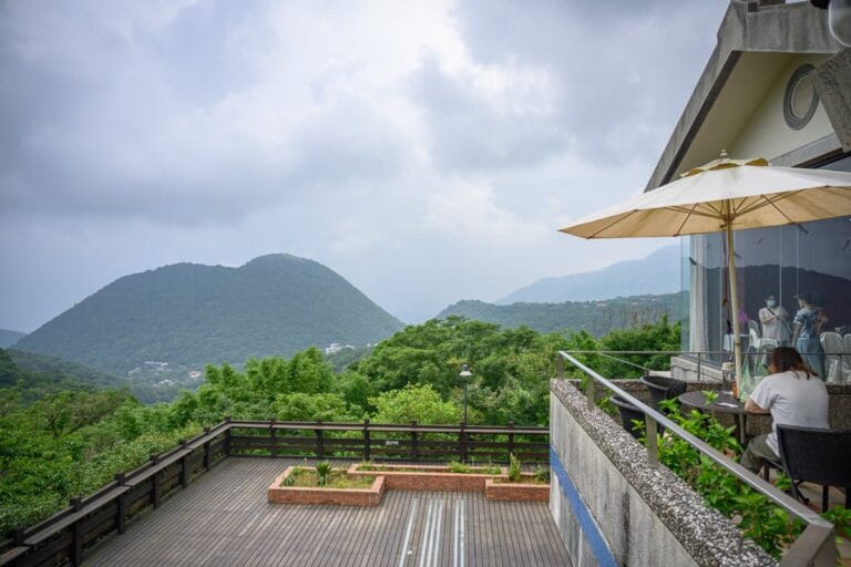 台北菁艷景觀餐廳|山景露台用餐、室內玩具模型展示,適合親子與家庭聚餐 22 台北菁艷景觀餐廳|山景露台用餐、室內玩具模型展示,適合親子與家庭聚餐
