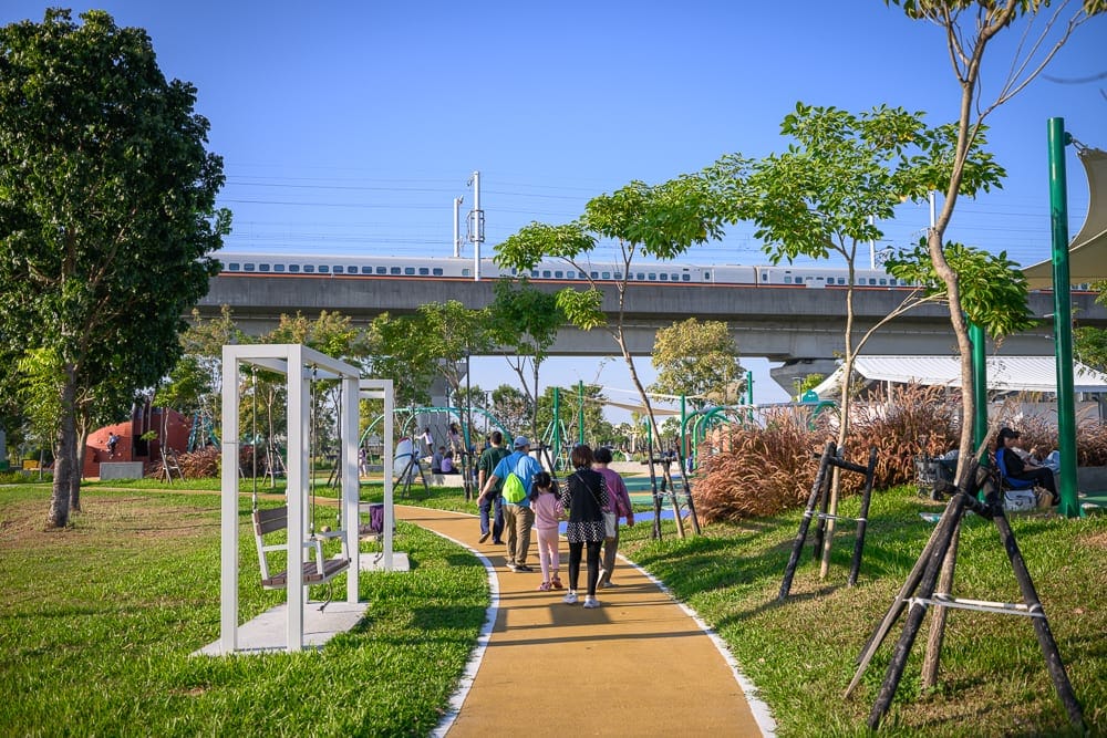彰化熊趣米公園 熊造型高塔溜滑梯與獅子滑索