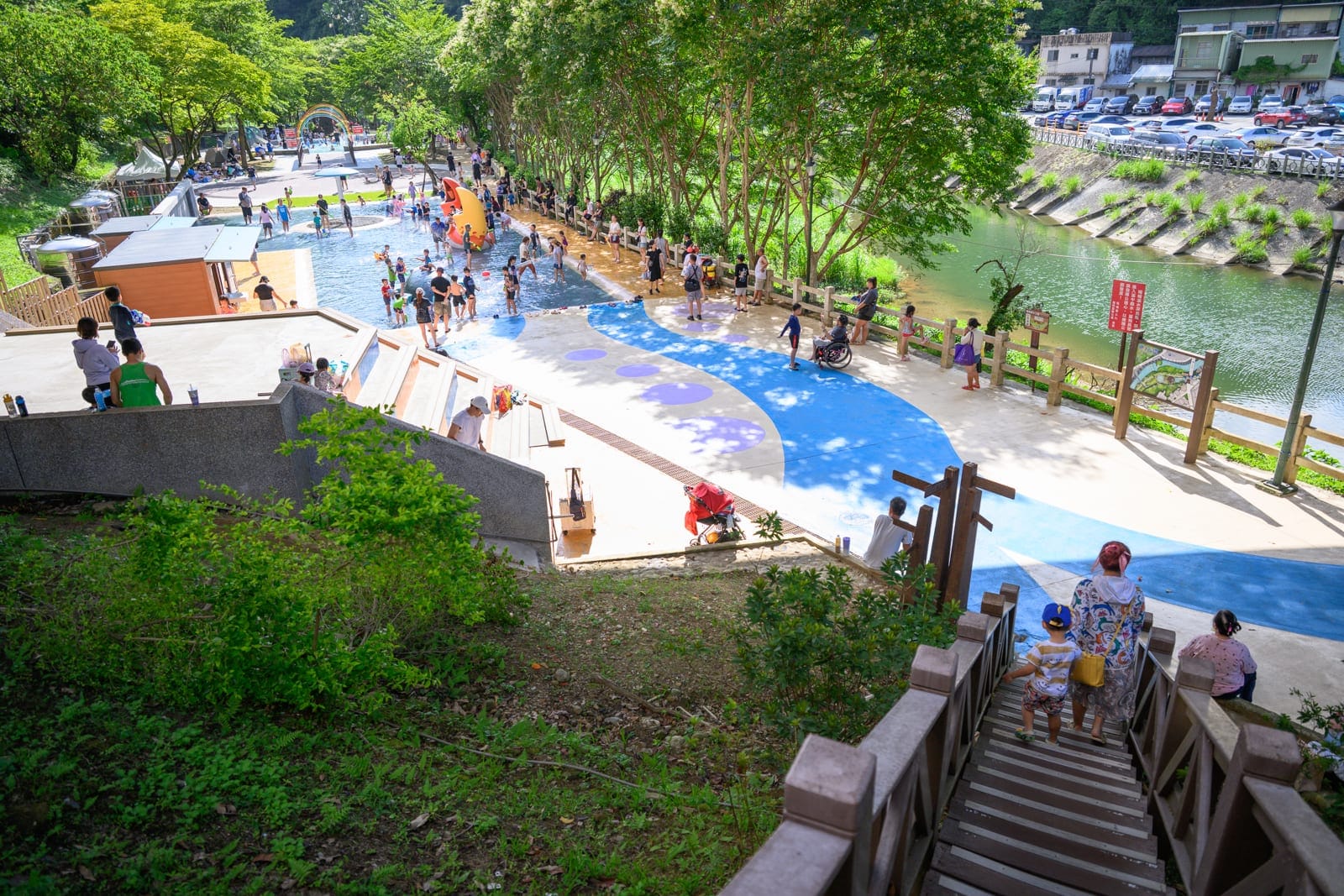 基隆暖暖親水公園完整指南|淺水戲水池與親子玩水設施解析 4 基隆暖暖親水公園 水質管理與蚊蟲現況