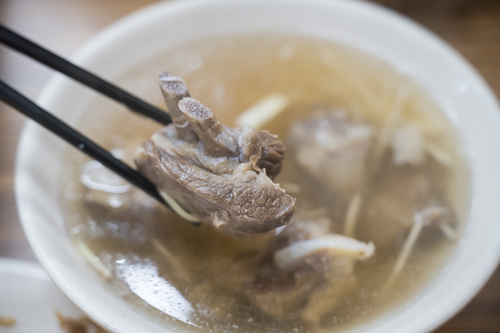 台北南機場夜市|豬肝湯、海鮮麵與羊肉料理,適合晚餐逛攤與夜間散步 2 台北南機場夜市場景